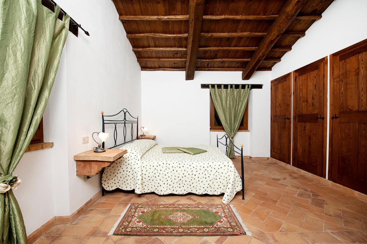 Casale Le Orme Bed & Breakfast Todi Exterior photo