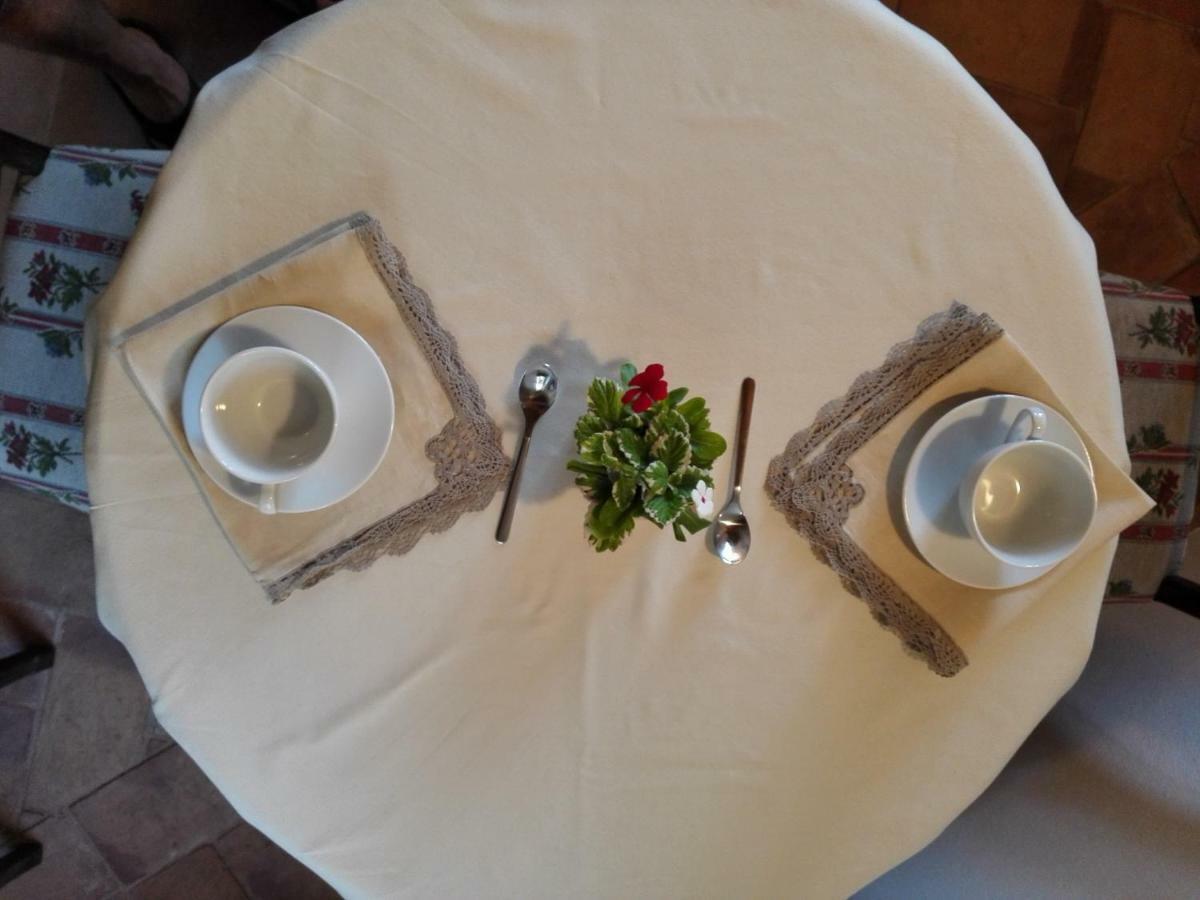 Casale Le Orme Bed & Breakfast Todi Exterior photo